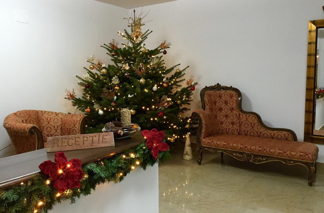 Hotel Eka Sebeş Екстериор снимка